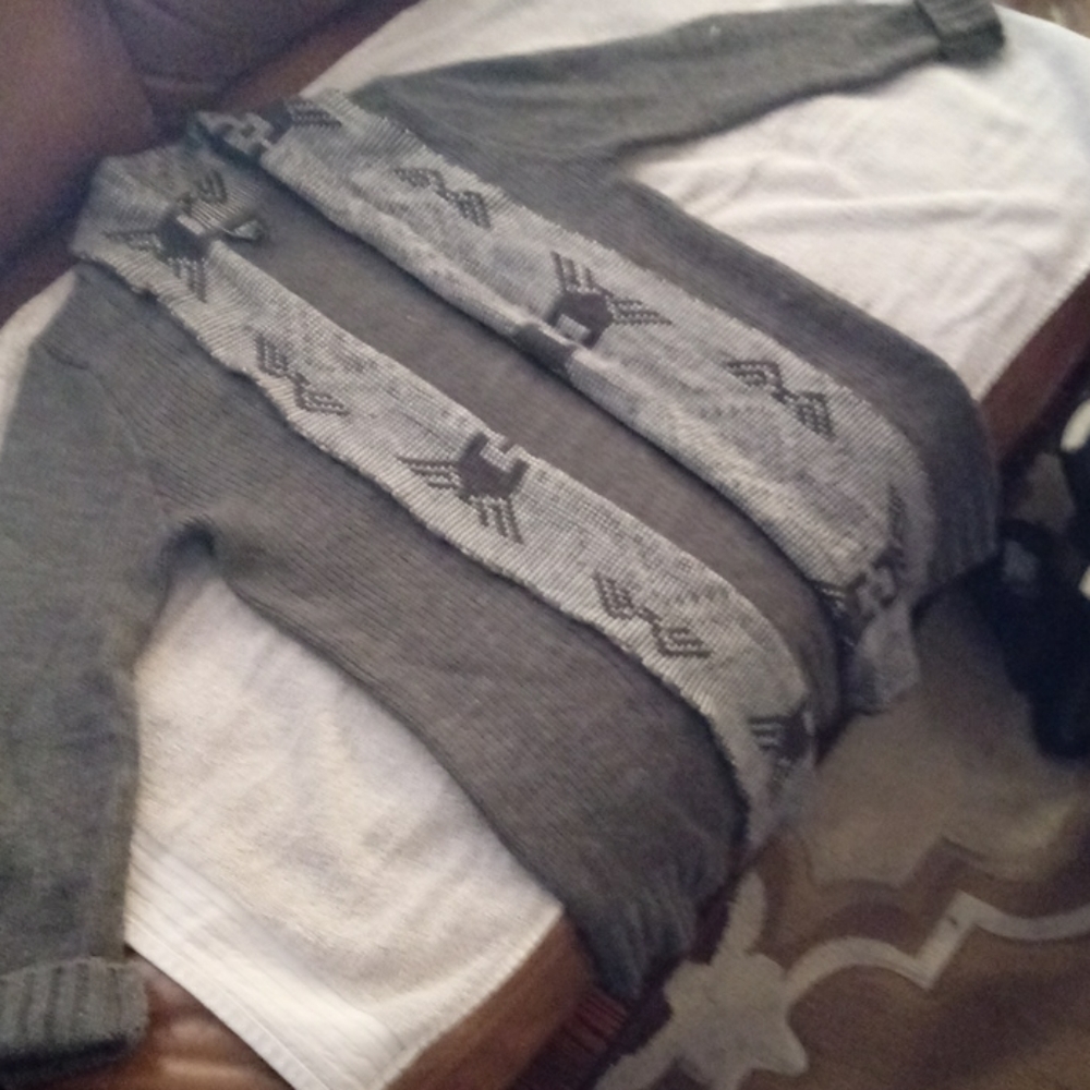 Sweater - Picture 2 of 3